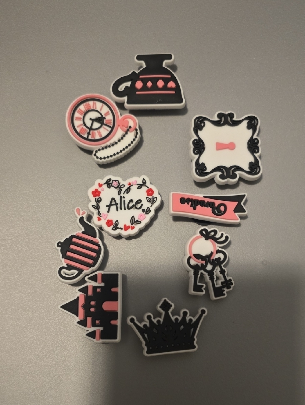 Alice-themed Cute Charms - Pink & Black Set